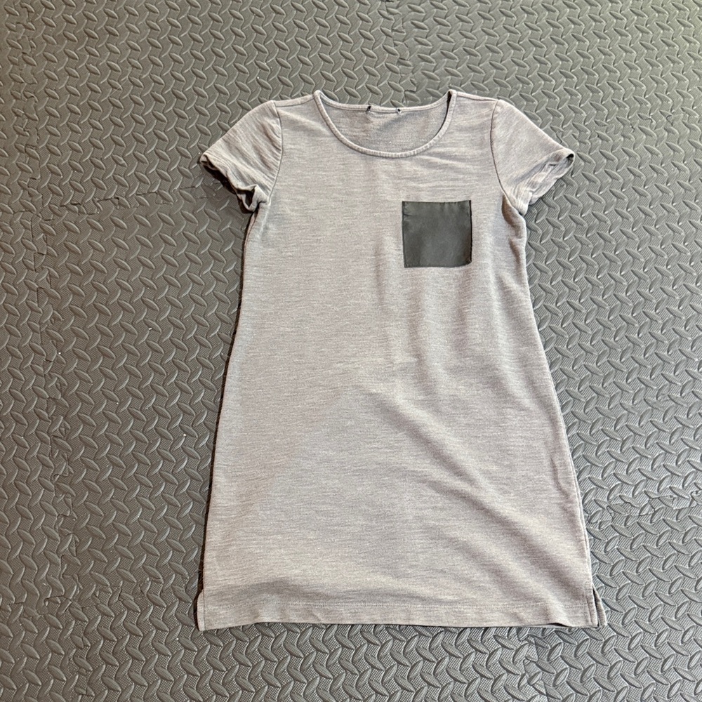 Gap Women’s Gray Short Sleeve Dress with Faux Leather Pocket XS